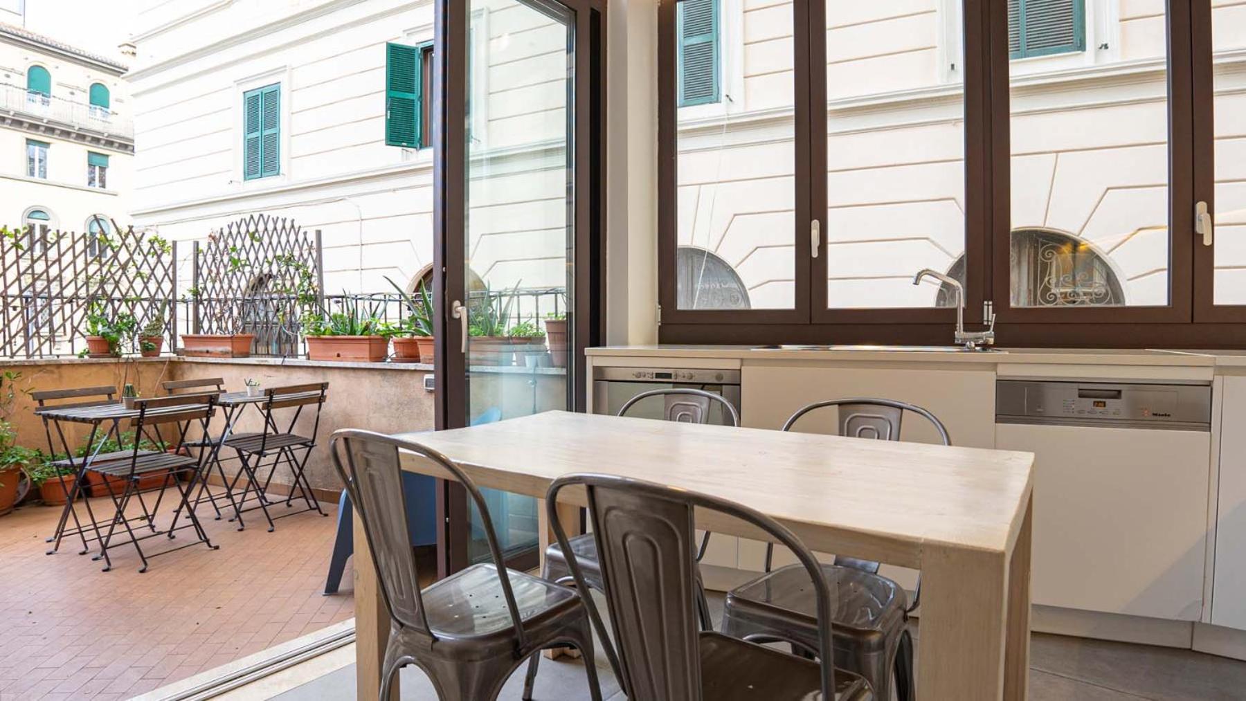 Cozy Nest With Terrace In Trastevere Rom Exteriör bild